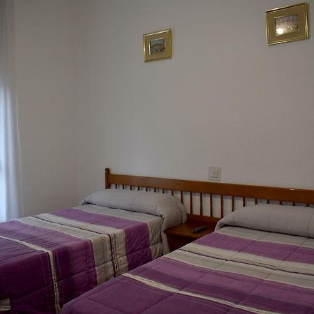 Hostal Oviedo Hotel León Buitenkant foto