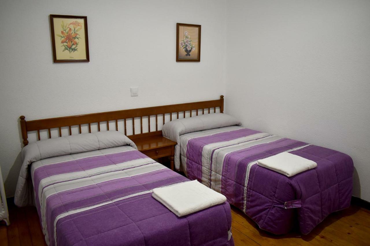 Hostal Oviedo Hotel León Buitenkant foto