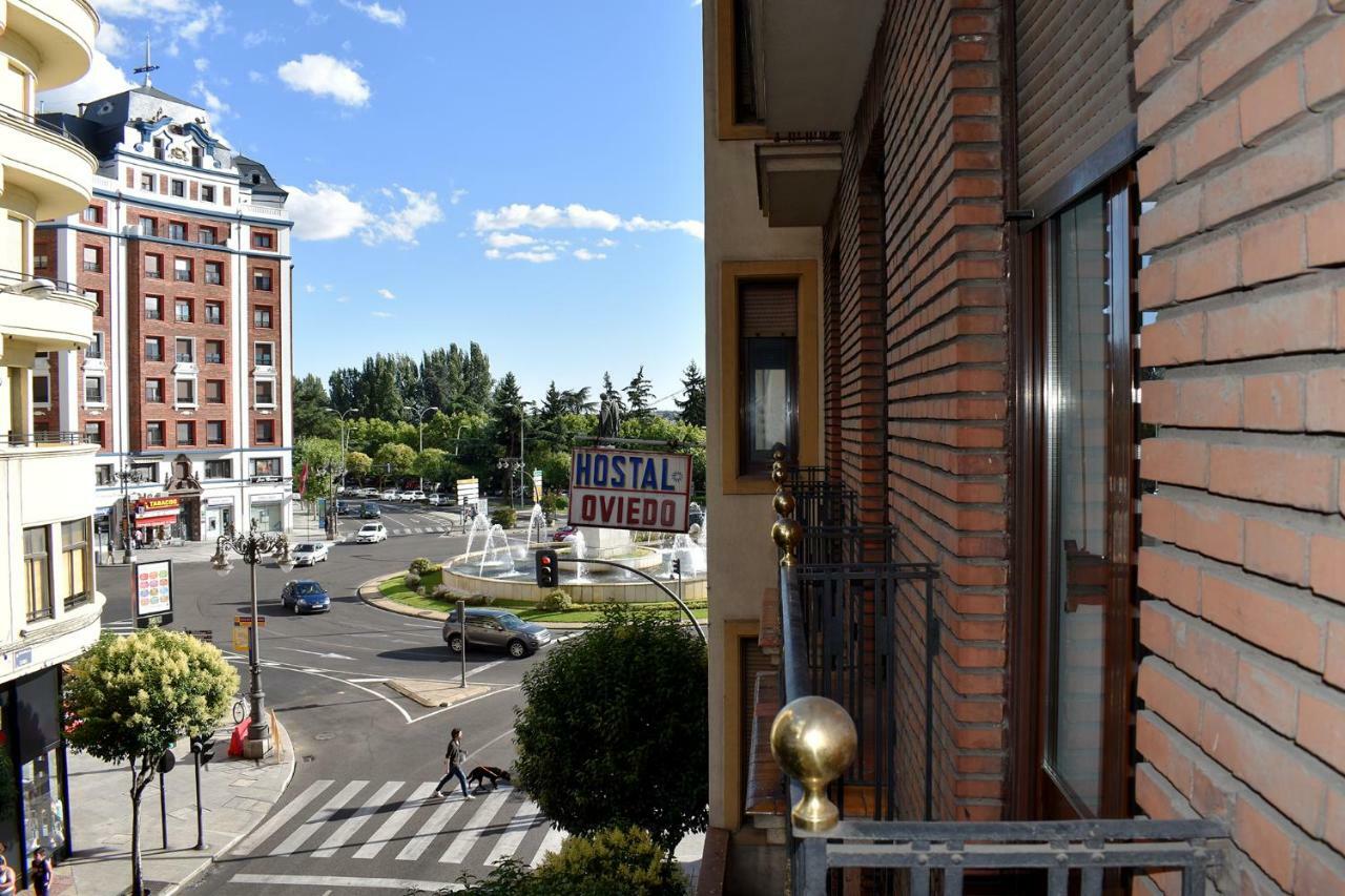 Hostal Oviedo Hotel León Buitenkant foto