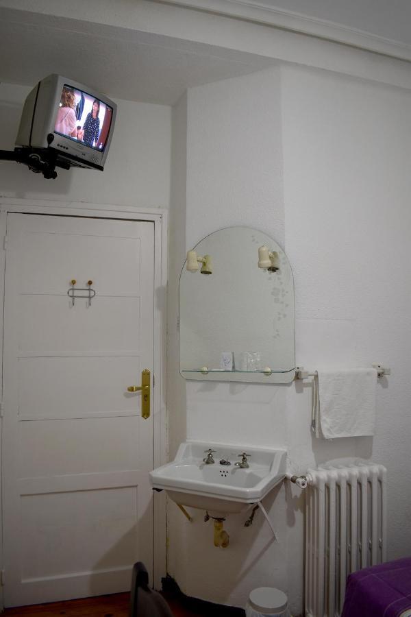 Hostal Oviedo Hotel León Buitenkant foto